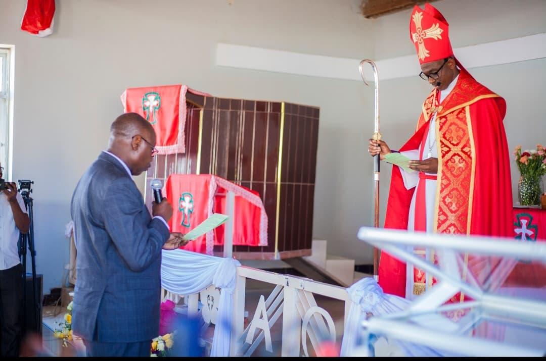 IBADA YA KUINGIZWA KAZINI KATIBU MKUU WA TANO KKKT-DMZV