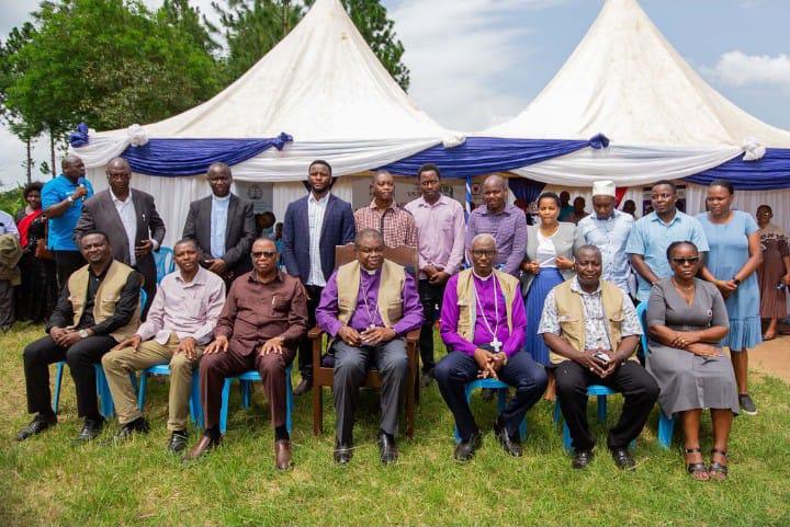 Ziara ya Mkuu wa Kanisa Askofu. Alex Gehaz Malasusa Mkoani Mwanza & Wilaya ya Sengerema Mradi wa USAID Kizazi Hodari