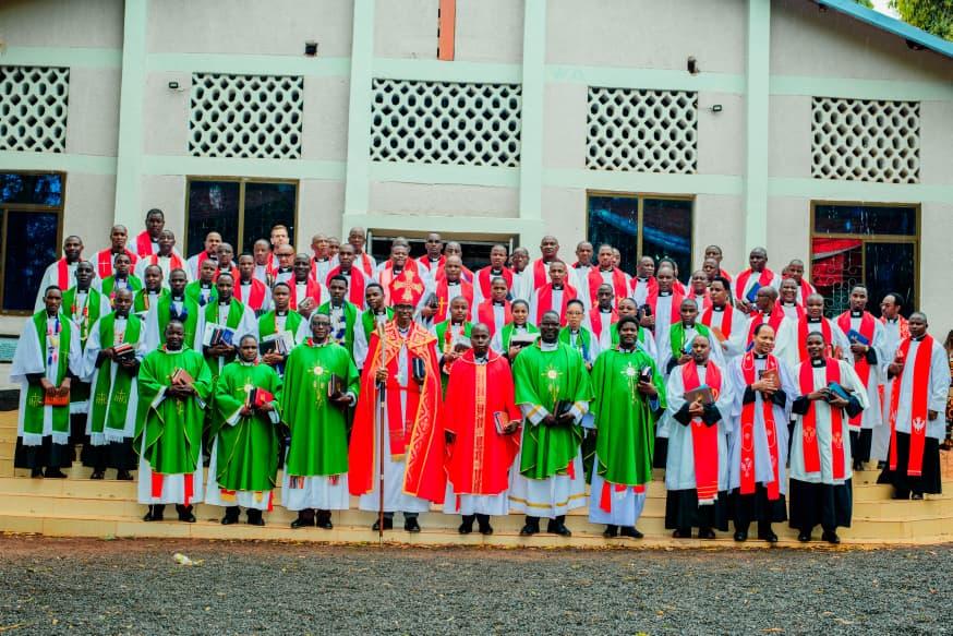 DMZV YABARIKI WACHUNGAJI 16